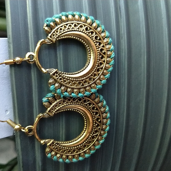 Free With Any Earrings Purchase/Boho Earrings - Picture 3 of 9